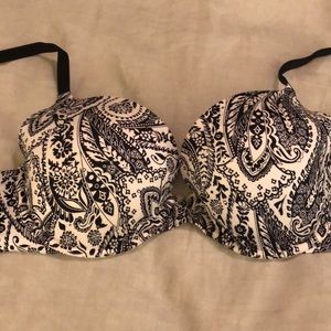 Victoria’s Secret lined Demi